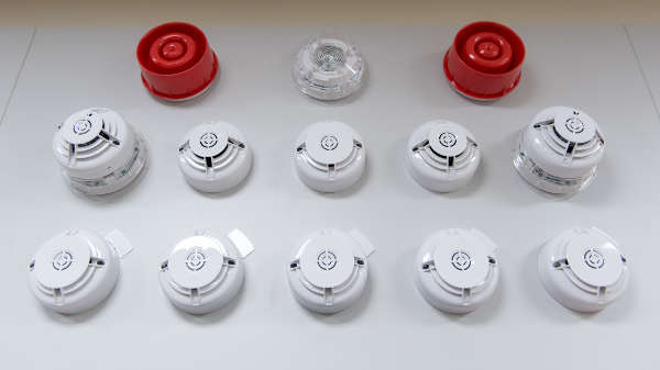 different types of fire alarms, fire alert systems used in commerical property