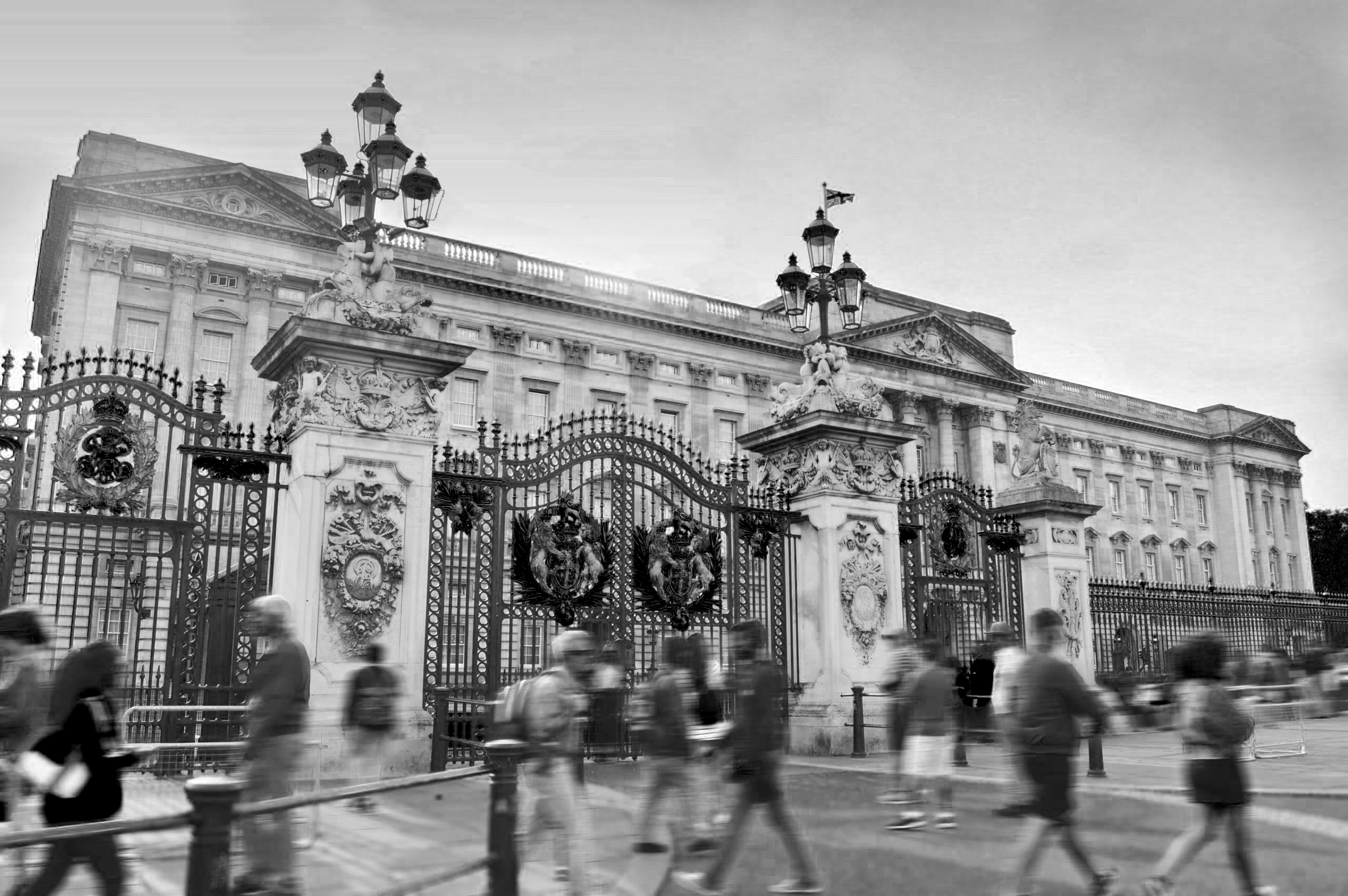 Buckingham Palace black and white