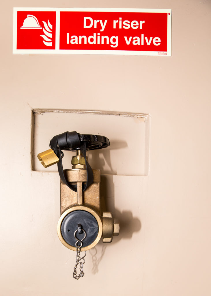 Dry Risers Installation & Servicing What is a Dry Riser?